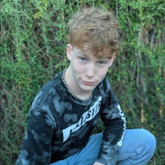 Meet your Posher, Andrew - Picture 1 of 1